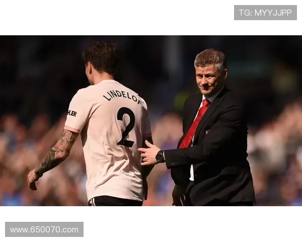 普拉蒂尼抨击因凡蒂诺称国际足联民主正在倒退足球治理危机引发体坛关注